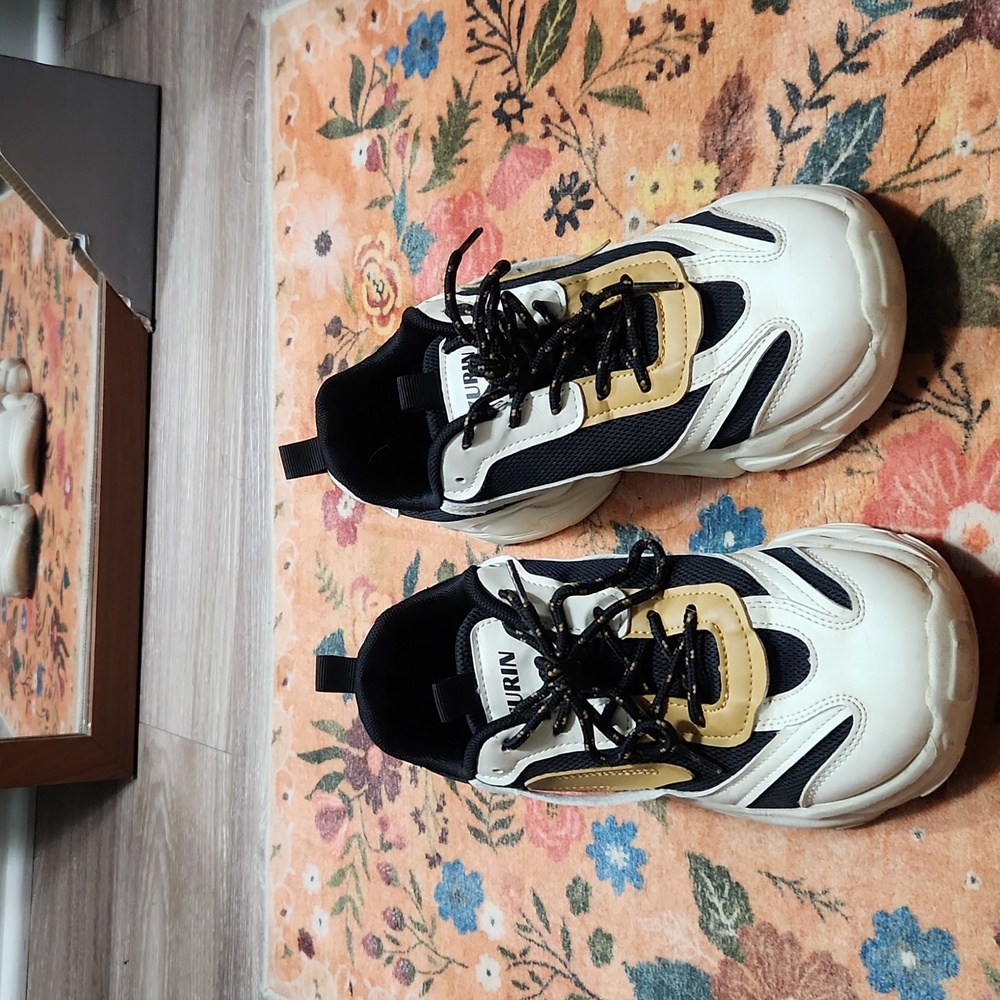 Chunky Tennis Shoes